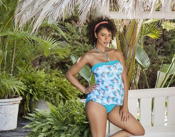 Cache Coeur unveils its new collection of maternity swimsuits!