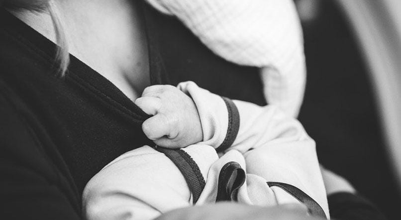 10 tips for successful breastfeeding