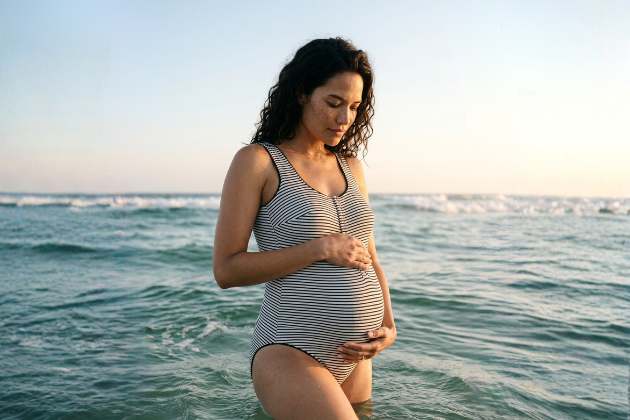 Comment profiter de la plage enceinte en toute sérénité ?