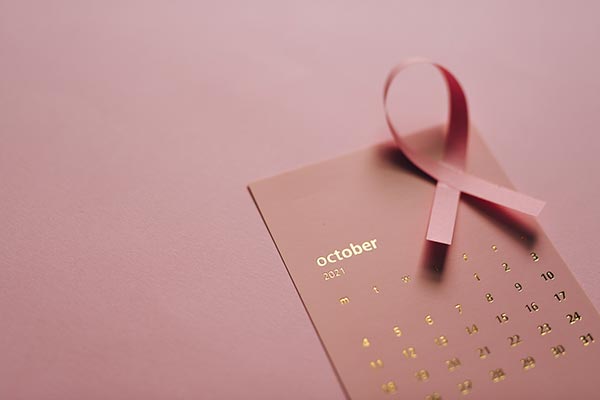 Ottobre Rose: il cuore cache coinvolge il cancro al seno