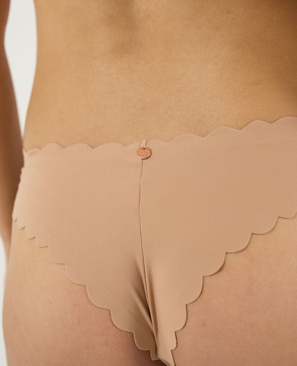 Tanga taille basse de maternité Skin - Latte