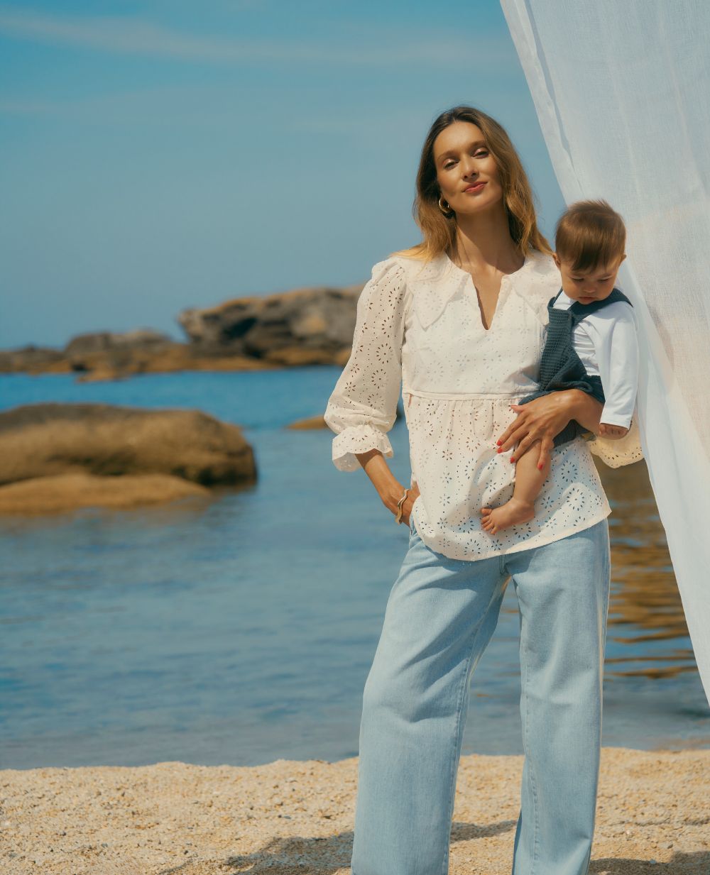 Ensemble Brassière Et Culotte Pour Bébé Materna - Broderie Anglaise Vintage, Taille 00, Couleur Blanc - Occasion En Très Bon état