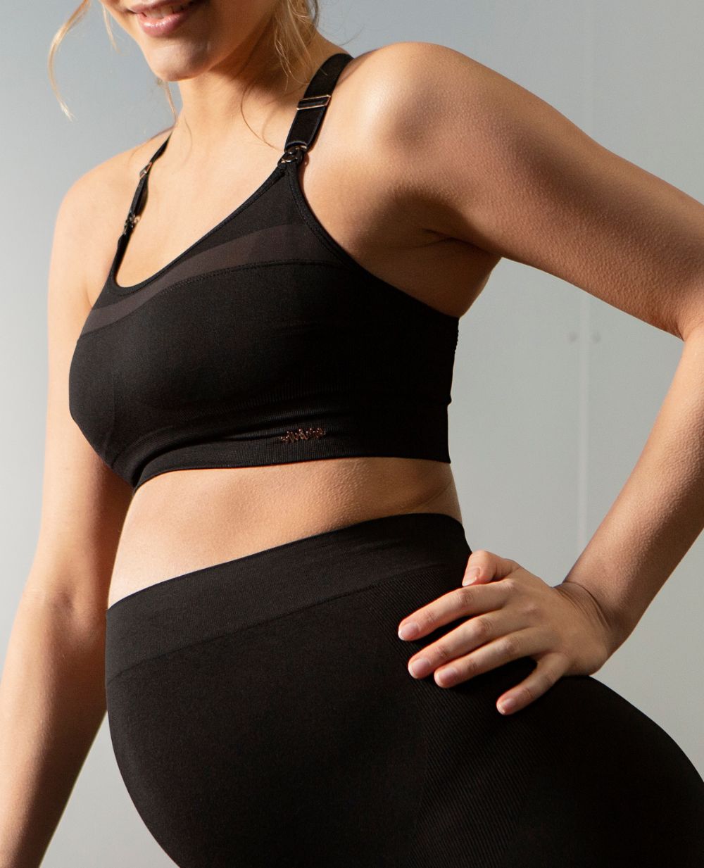 Brassière de sport de grossesse et d’allaitement Woma - Noir