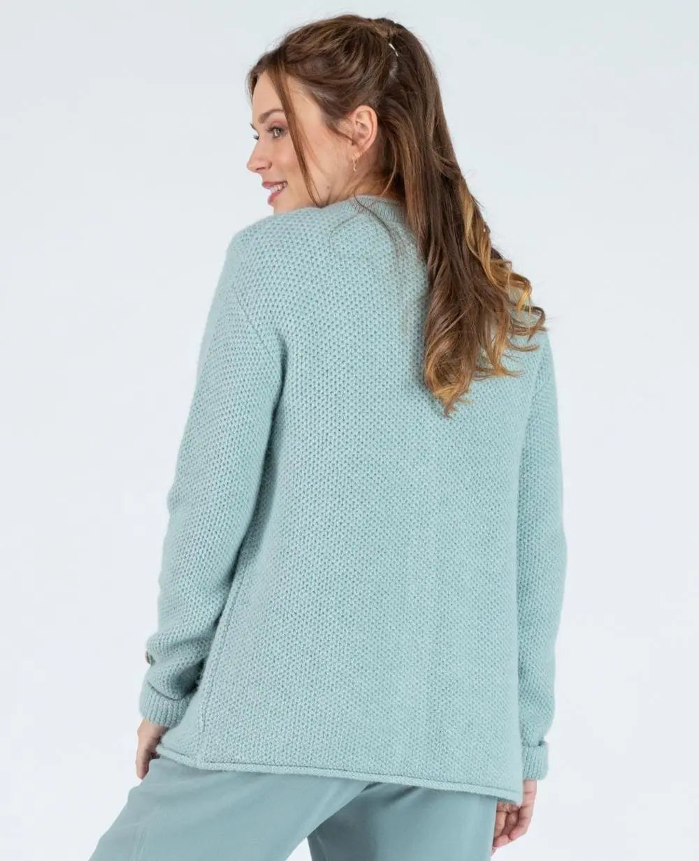 Cardigan de grossesse en maille abelha sauge, cache cœur