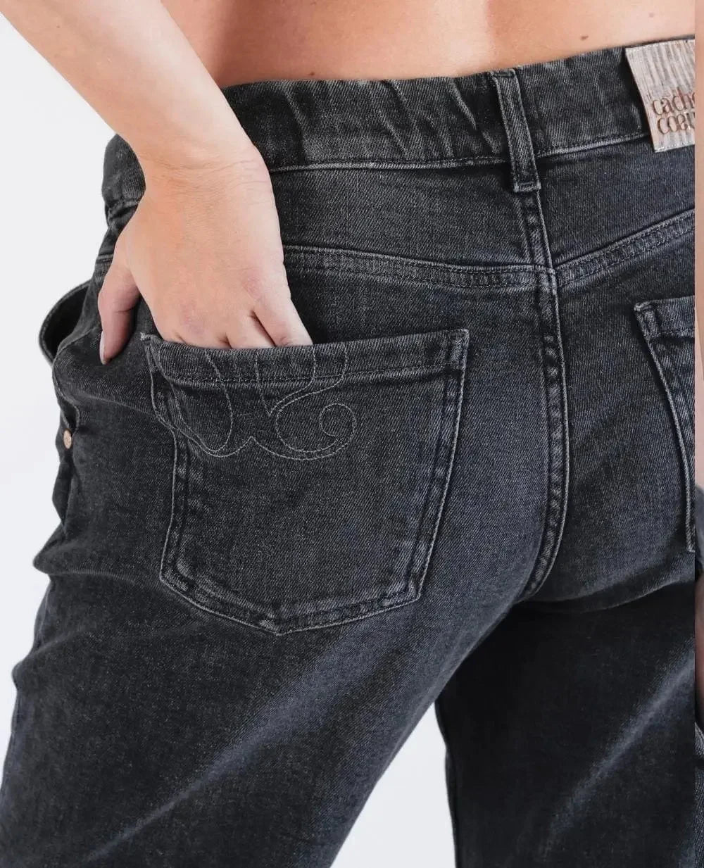 Jean de grossesse mom fit carrie gris used, cache cœur