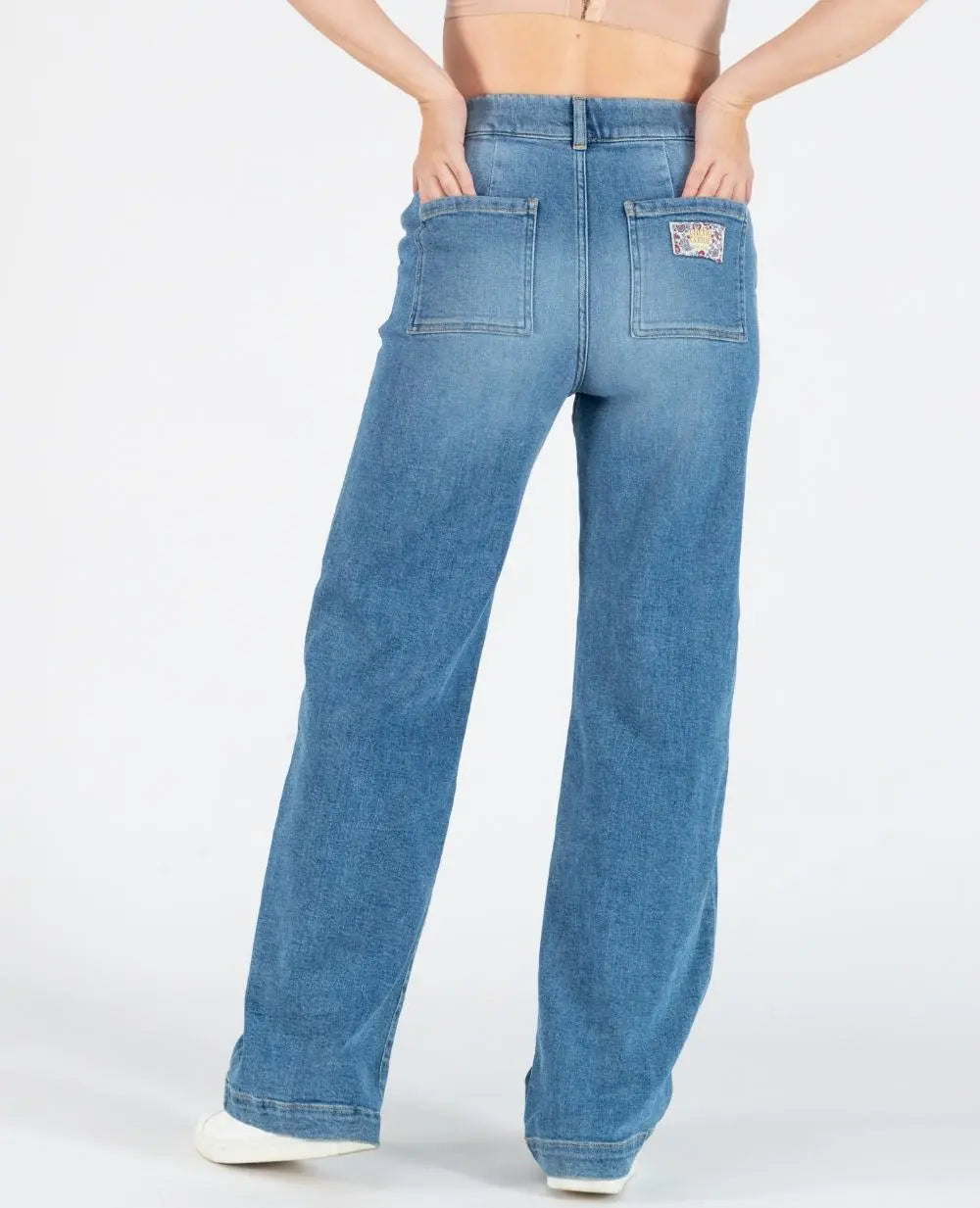 Jean de grossesse wide leg kelly mid blue, cache cœur