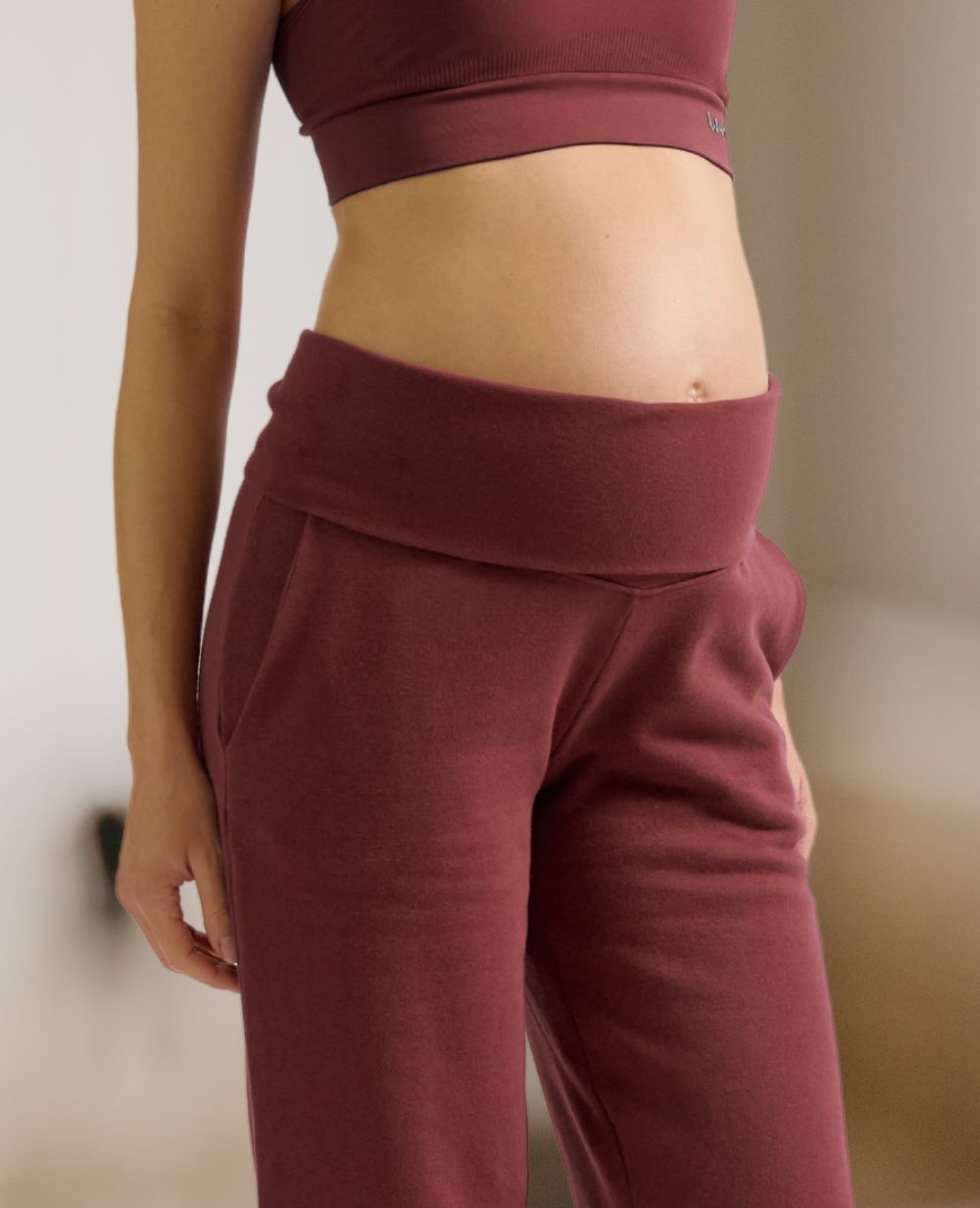 Jogger de maternité Woma prune