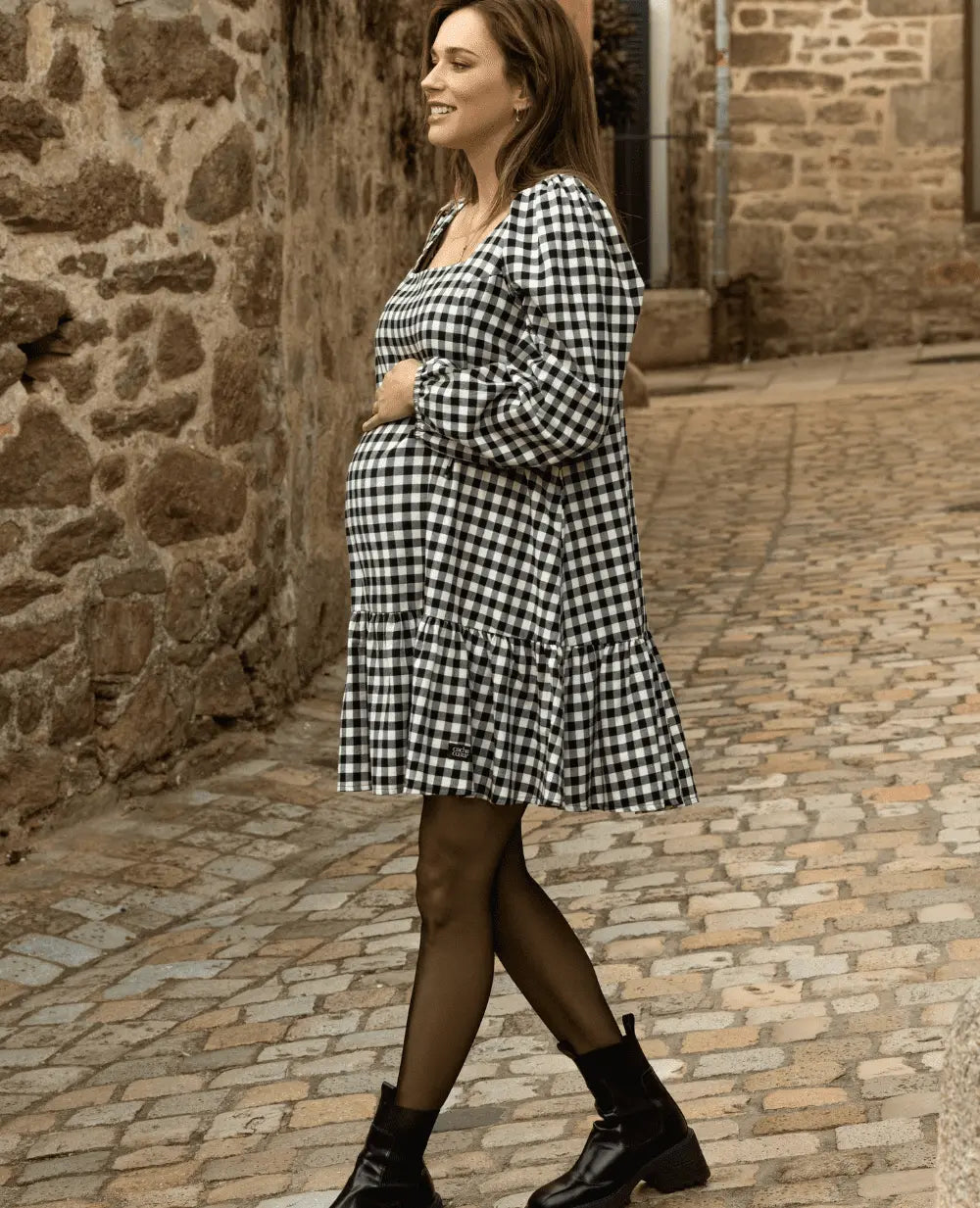 Robe courte de grossesse et d allaitement Patti noir Cache C ur