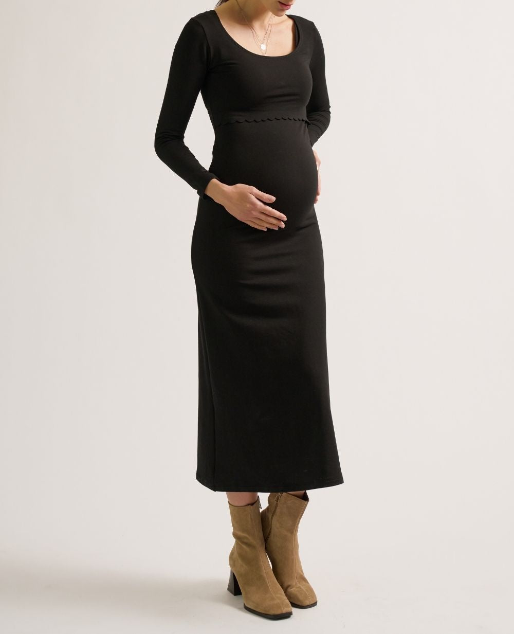 Mathilde Black Dress Dancer Neckline Ultrasonic Cut | Cache Cur